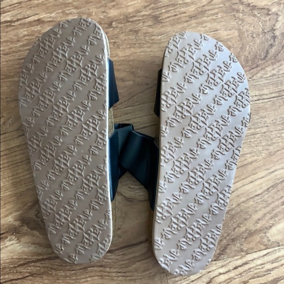 Accidentally bought the wrong size - Picture 2 of 2